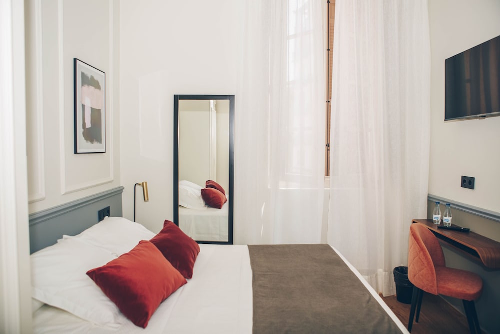 Alcazaba Premium Hostel 11/50