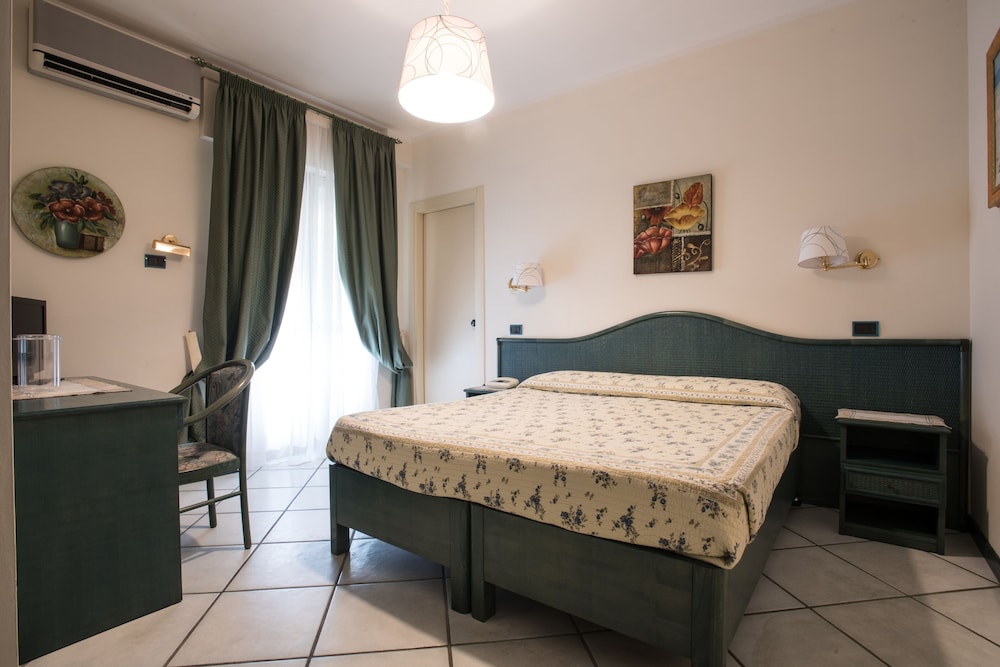 Hotel Kyrton 15/50