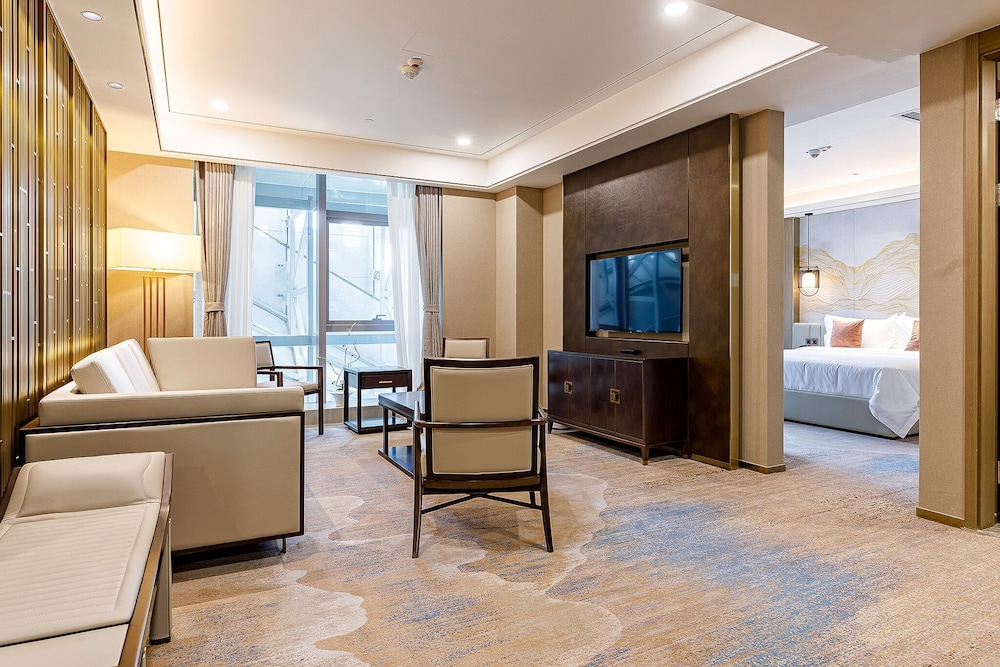 LDS hotel Belgrade 13/24