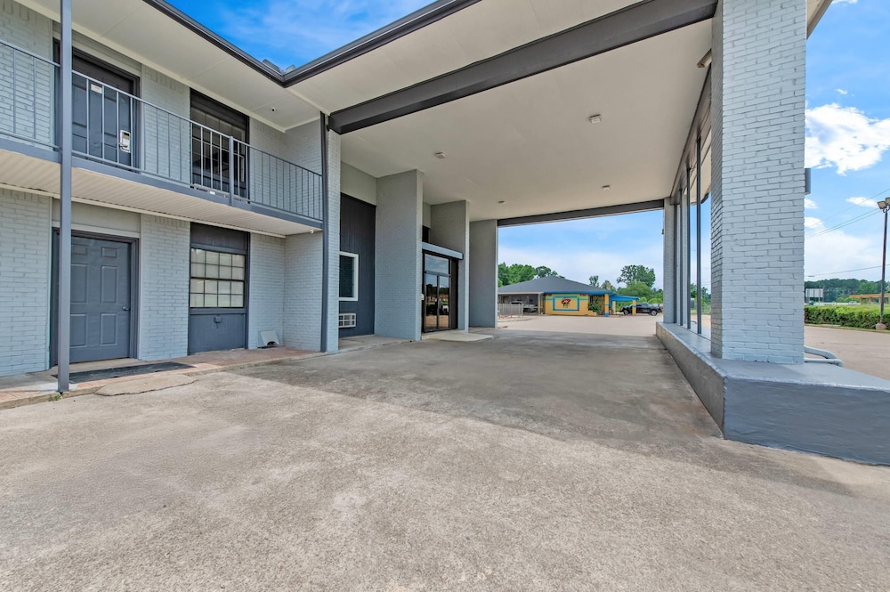 Rodeway Inn & Suites Jefferson 42/53