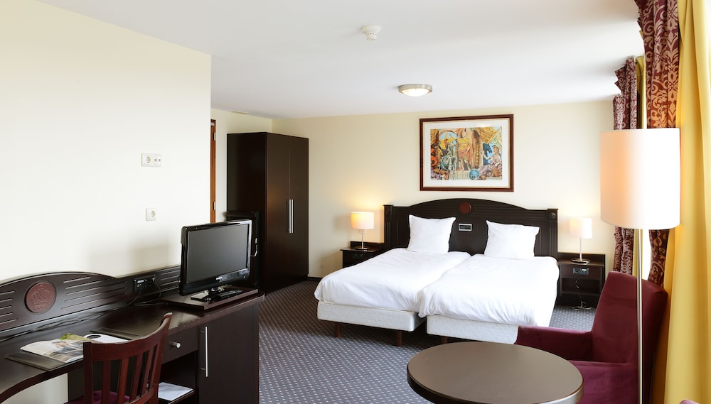AMRATH GRAND HOTEL DE L EMPEREUR 15/64