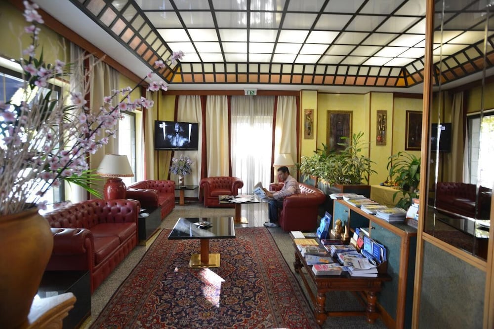HOTEL GALLES 17/31
