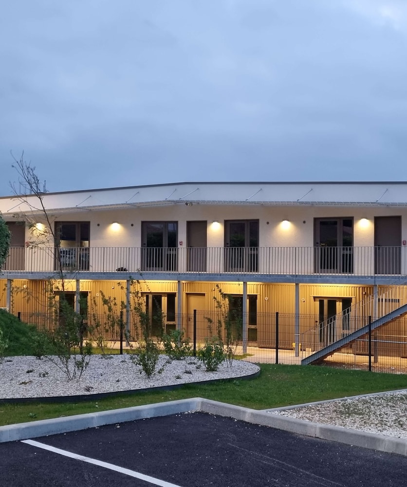 Hotel Kyriad Angouleme Nord Champniers 1/73