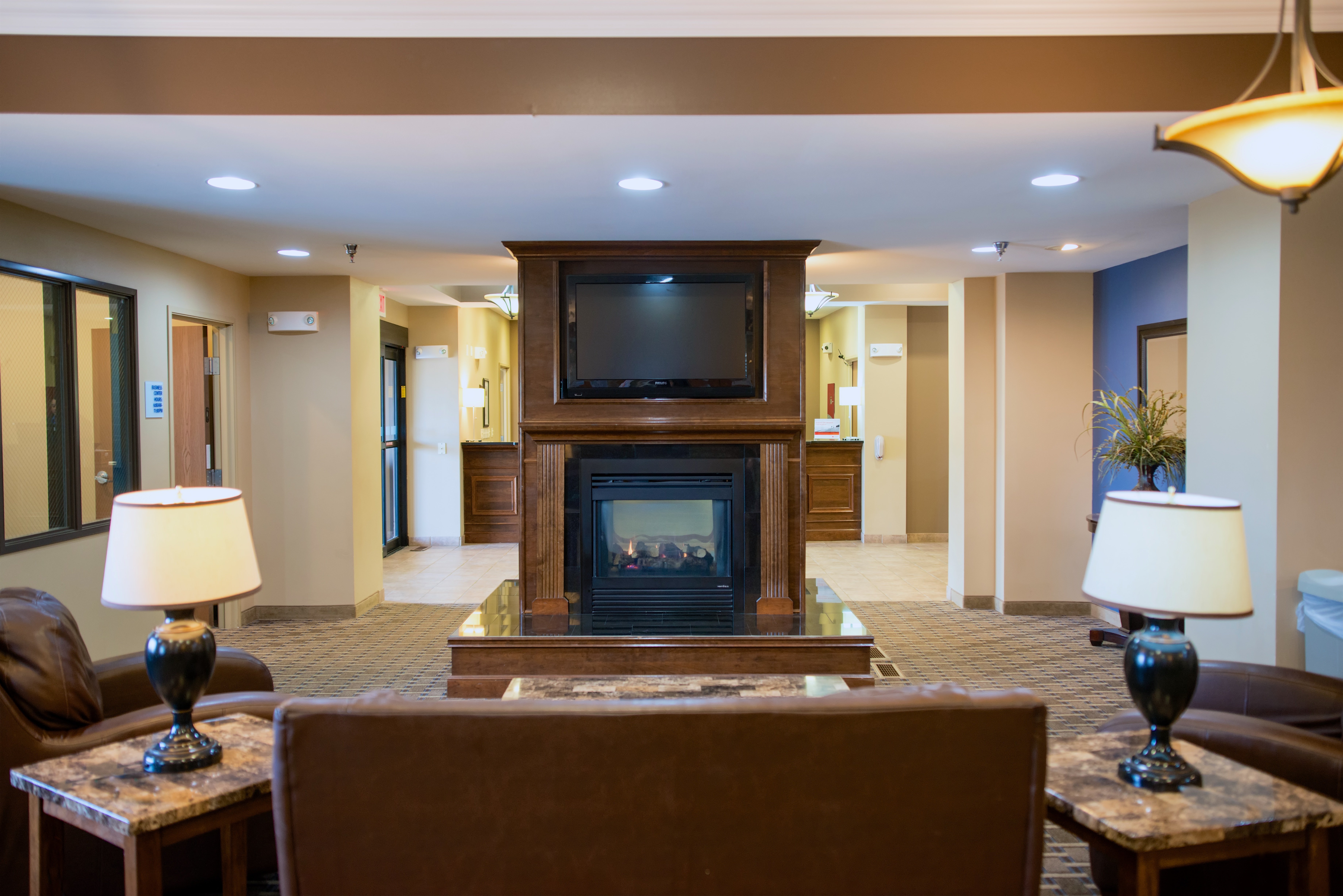 Holiday Inn Express Devils Lake 18/21