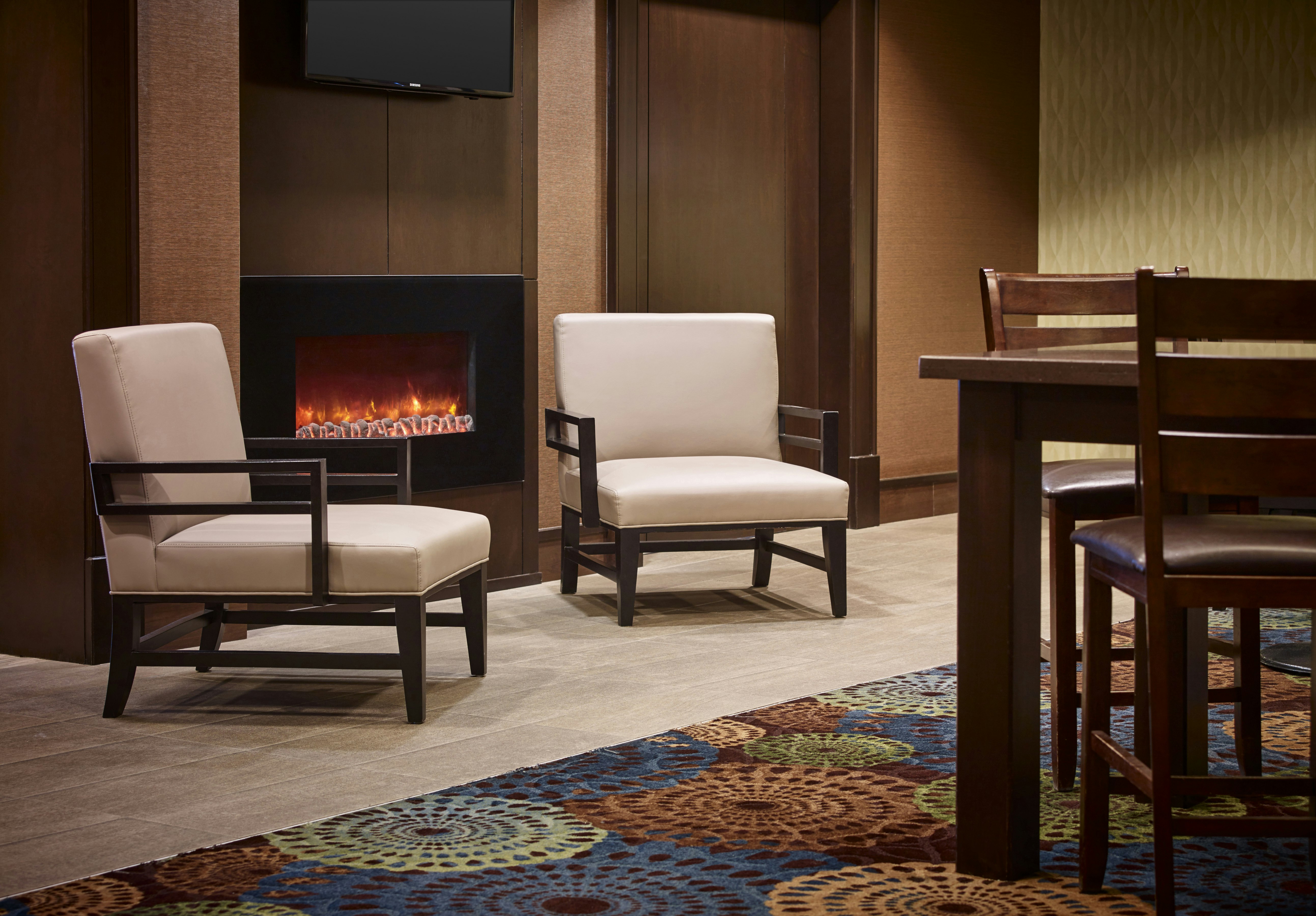 Holiday Inn Express Hotel Amp Suites Timmins 26/39