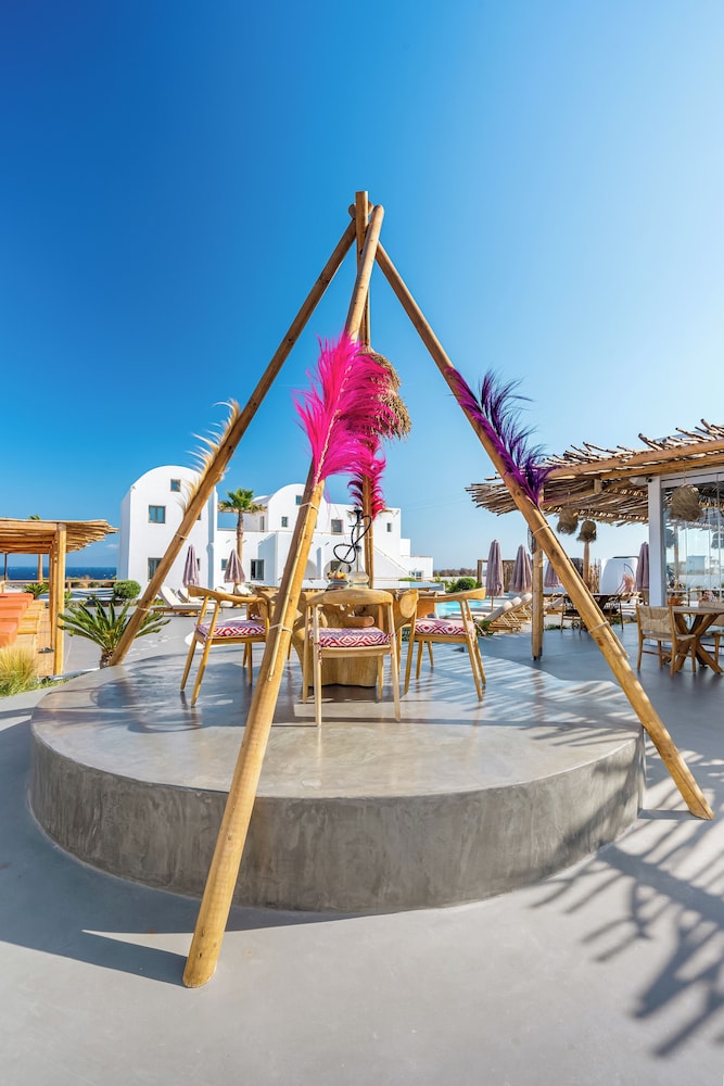 Amethyst Exclusive Suites Oia 68/72