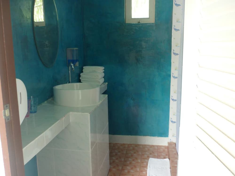 Maneemudjalin Resorts Farm Stay 28/29