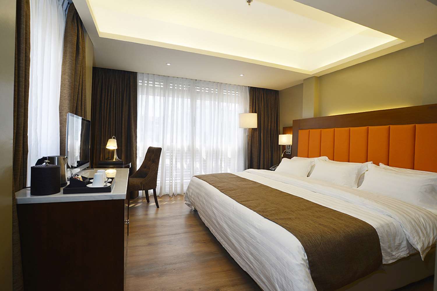 Premier, King Bed