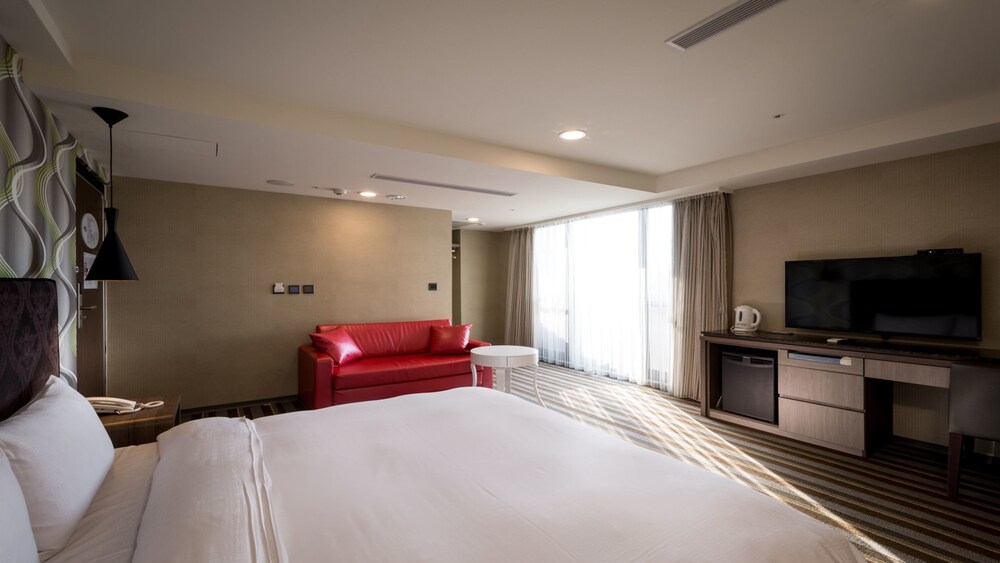 Zaw Jung Business Hotel 12/42