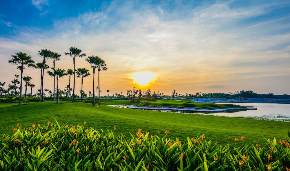 Forest City Golf Hotel 34/50
