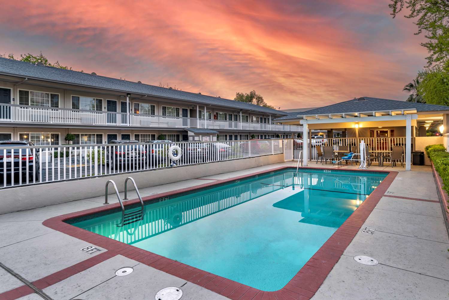 Best Western Town House Lodge 20/33