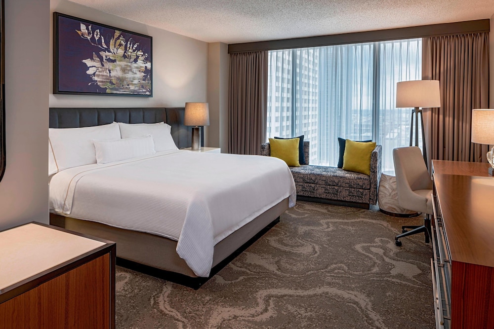 The Westin Oaks Houston at the Galleria 8/58