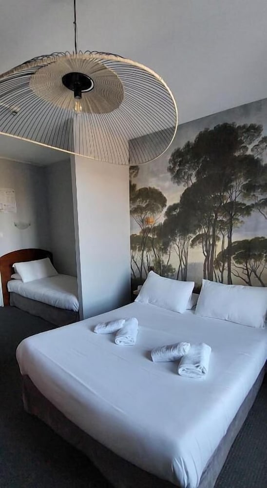 HOTEL LE PRIEURE 9/20
