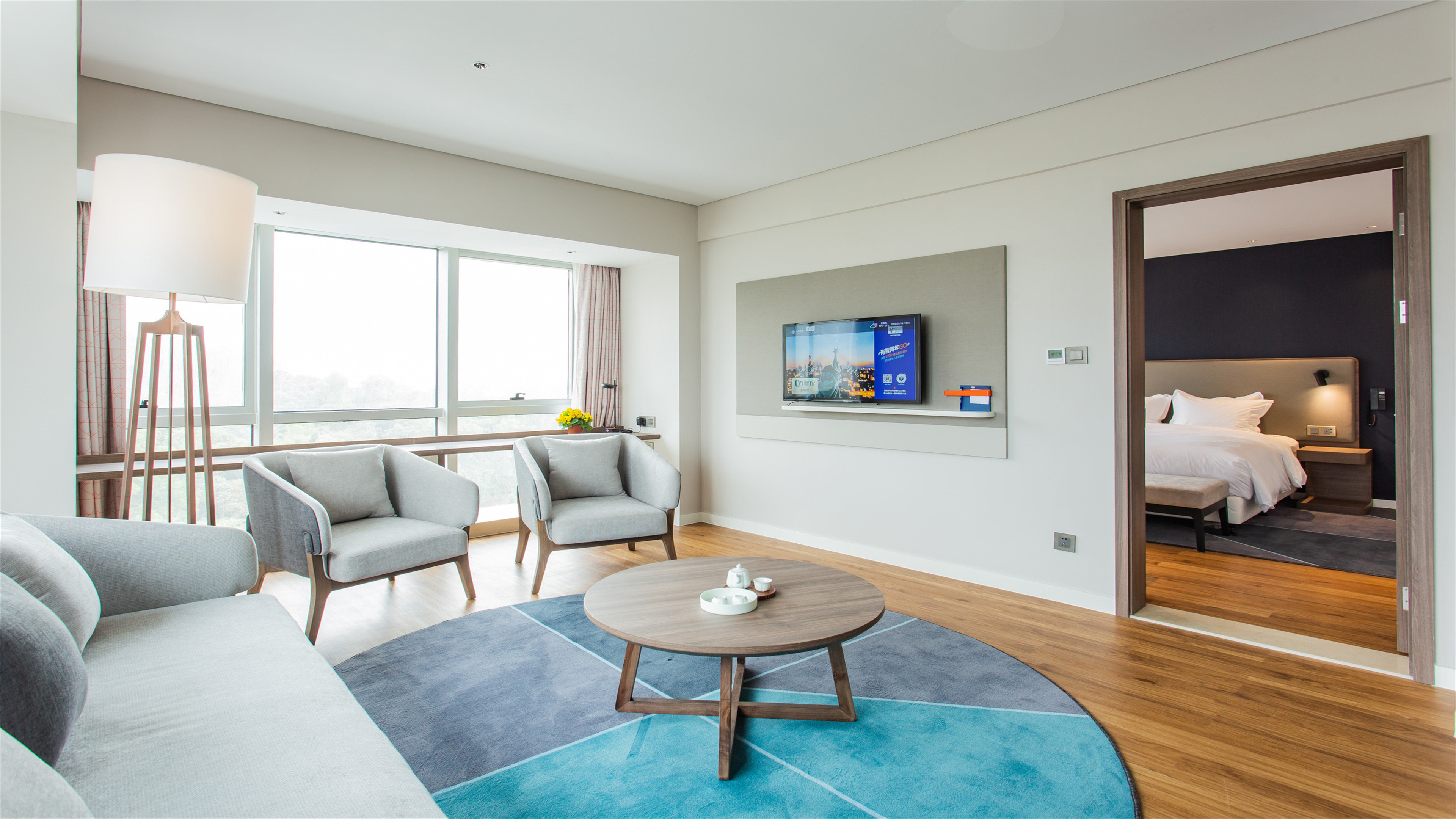 Holiday Inn Express Jiangmen Jianghai 49/79