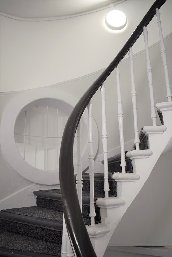 Kelpies Serviced Apartments 12/22