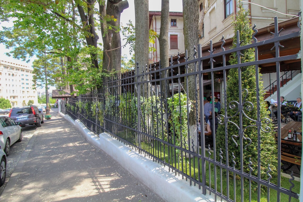 Avenue Parliament 44/50