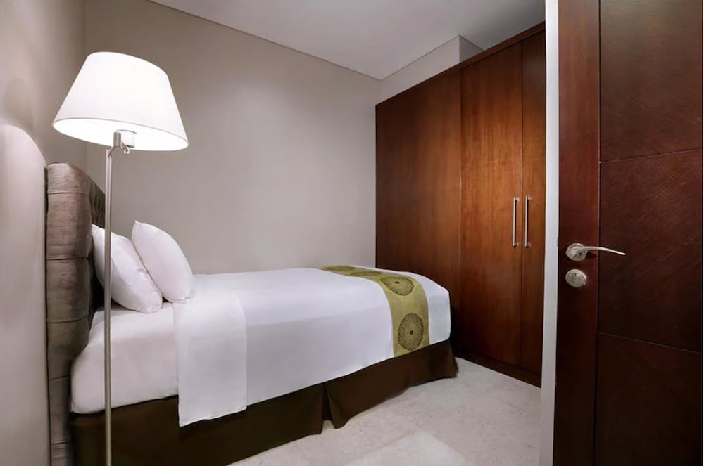The Grove Suites by Grand Aston 13/57