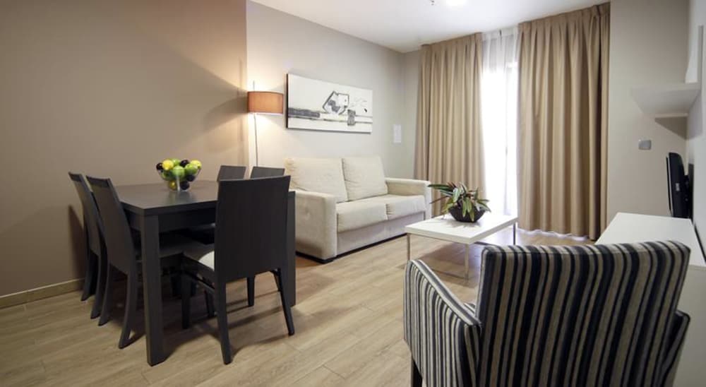 Apartahotel & Spa Jacetania 44/67