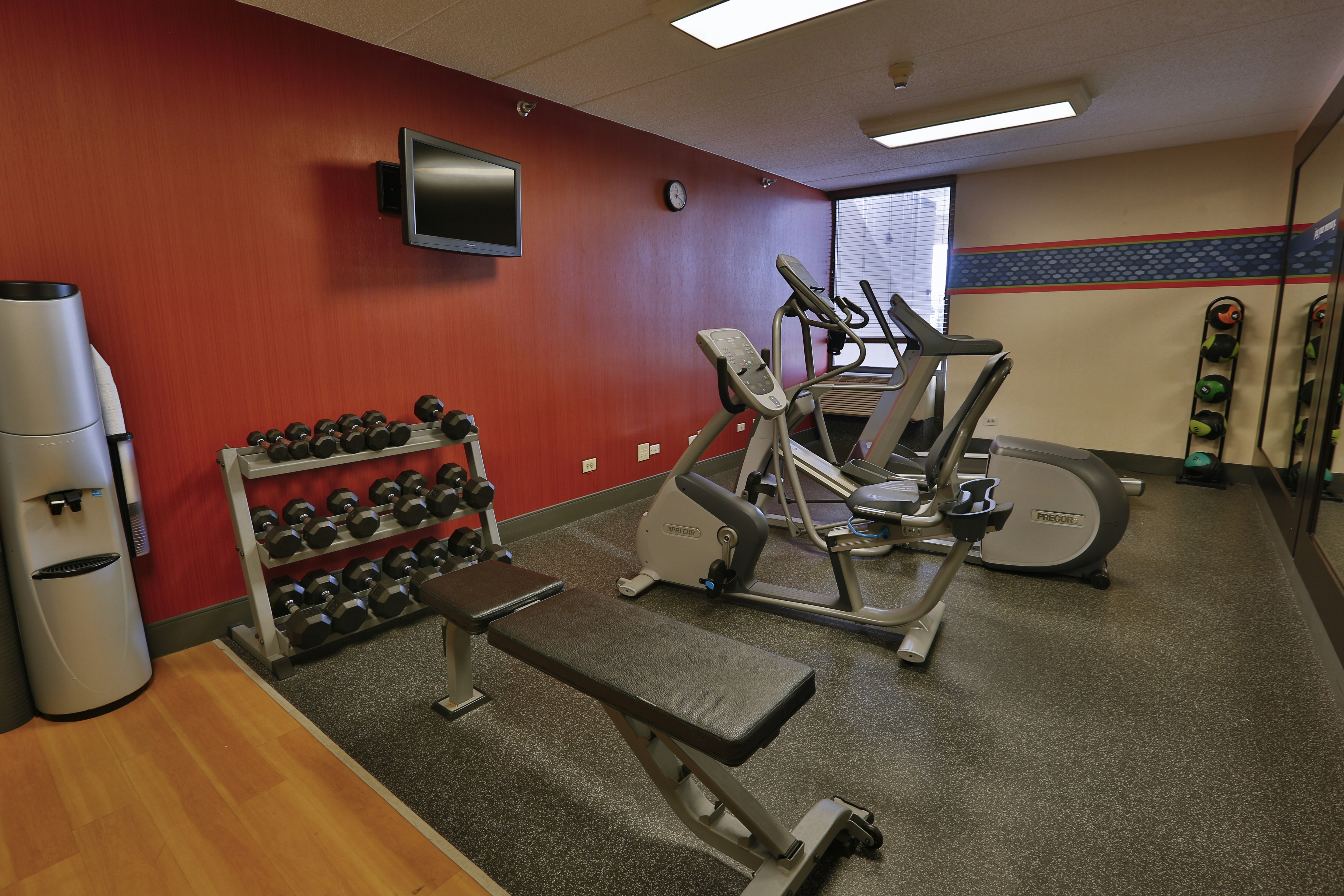 Hampton Inn Naperville 20/52