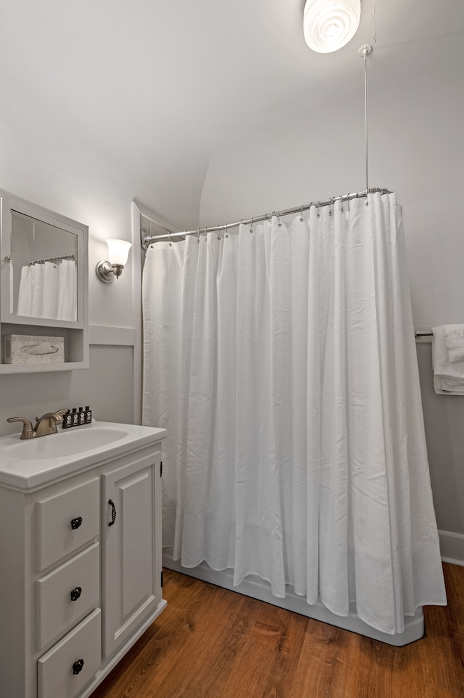 Hartness House Inn 24/50