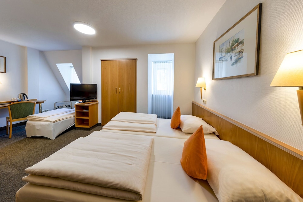 Hotel Brack 7/32