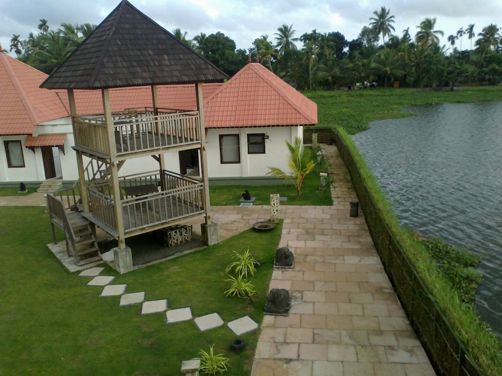 Paloma Backwater Resorts 10/15