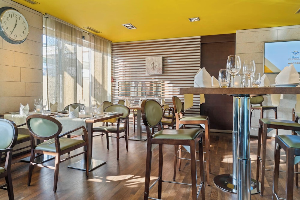 Hotel Conti 44/58