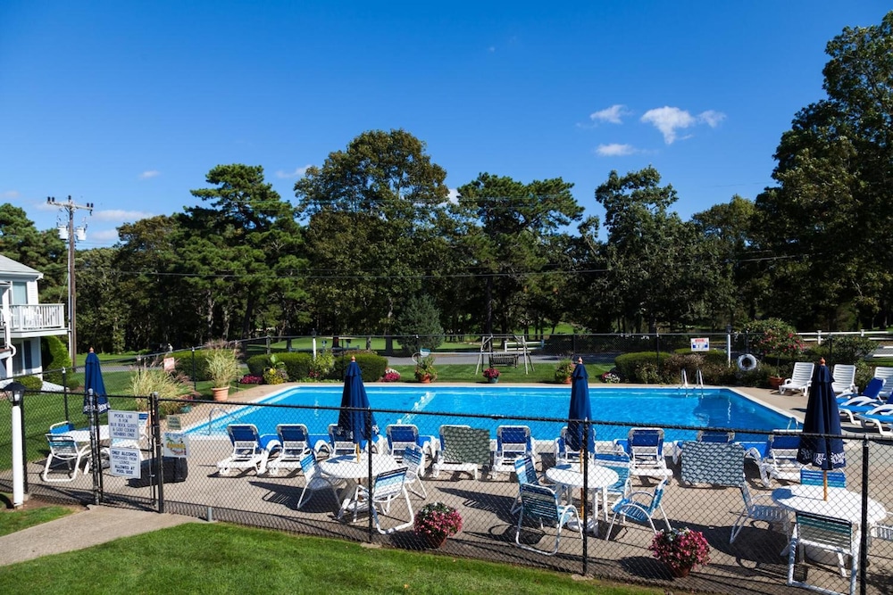 Blue Rock Resort 38/70