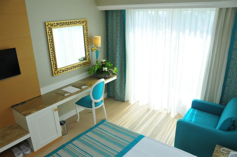 Karmir Resort And Spa Hotel 28/50