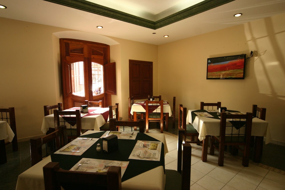 Hotel Cantera Real 21/26