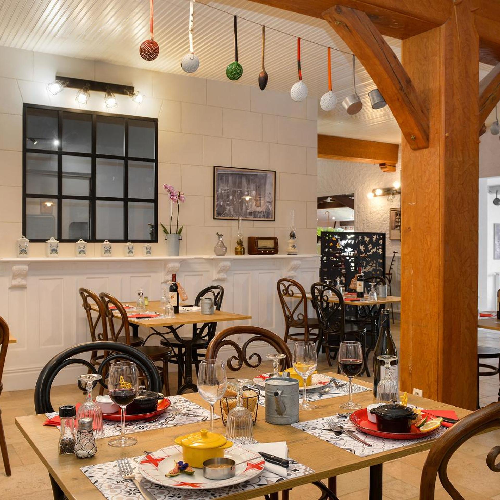 HOTEL LE VIEUX FUSIL 22/32