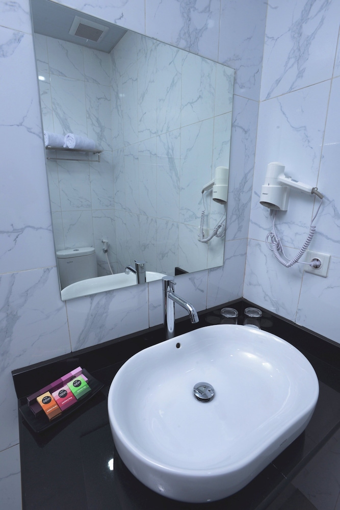 Hotel Dafam Rio Bandung 58/59
