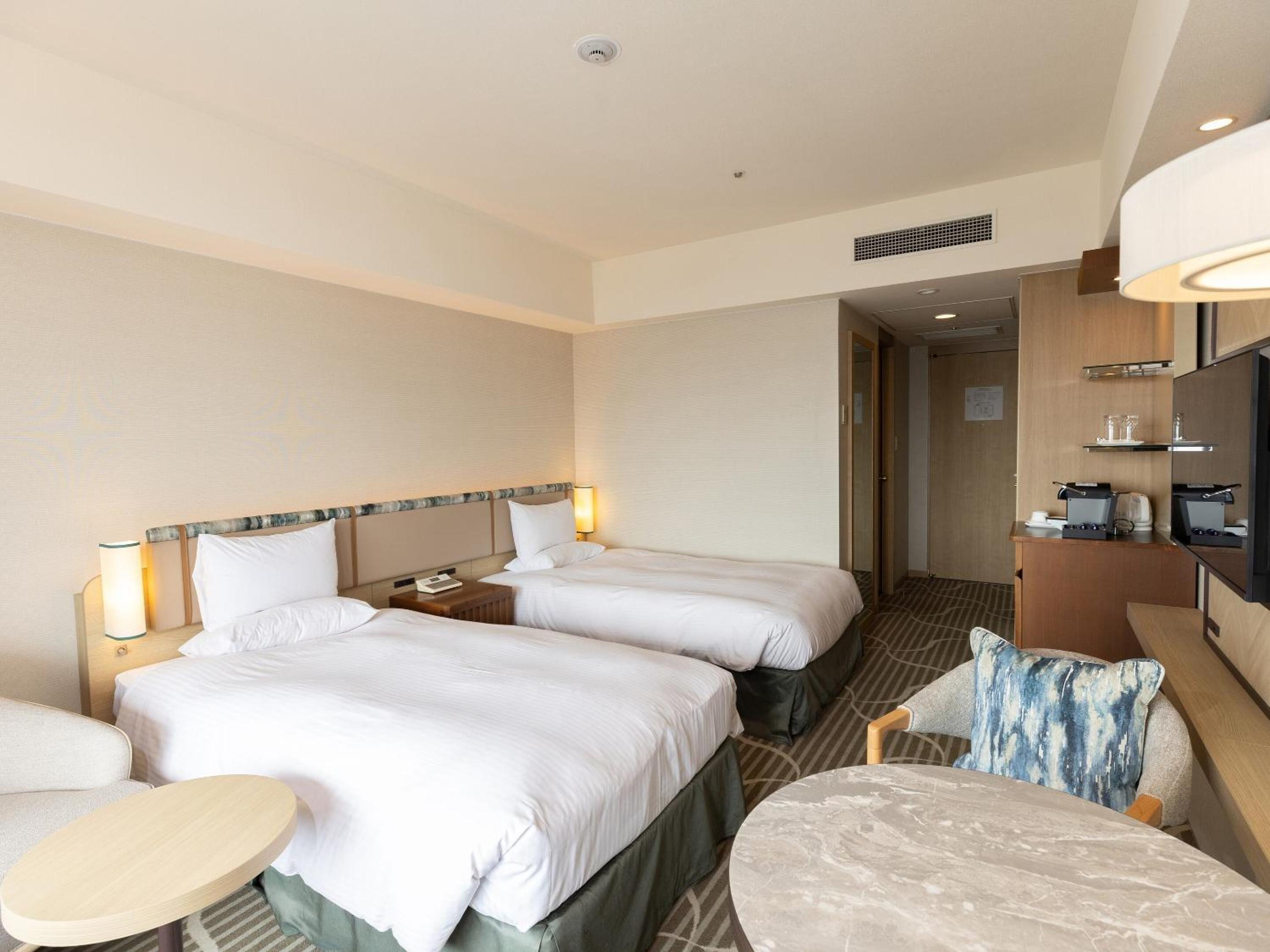 Standard, Twin Beds, Sky View Floor