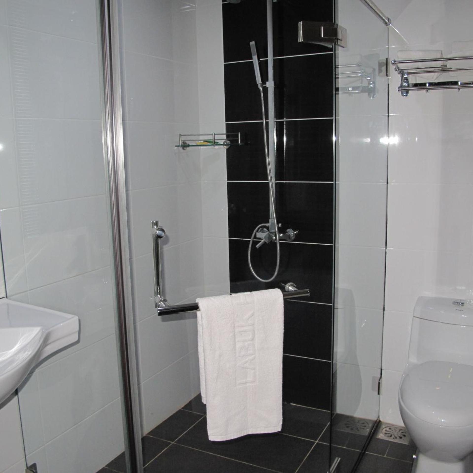 Labuk Hotel 26/28