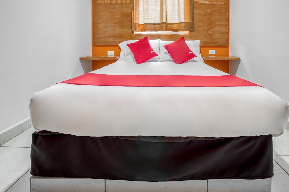 OYO Hotel Familiar Tollan 24/38