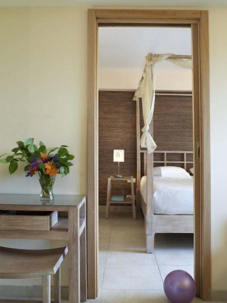 Belle Helene Hotel 45/45