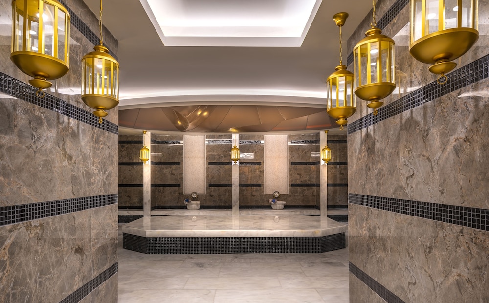 Arnor Deluxe Hotel And Spa 36/71