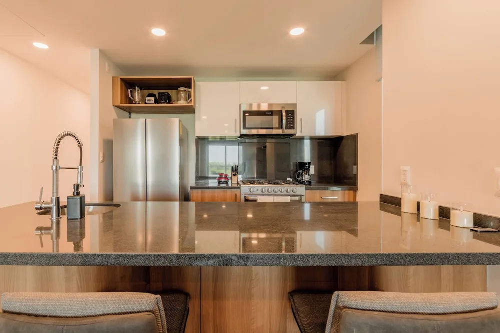 Amaan Vacation Suites 7/50