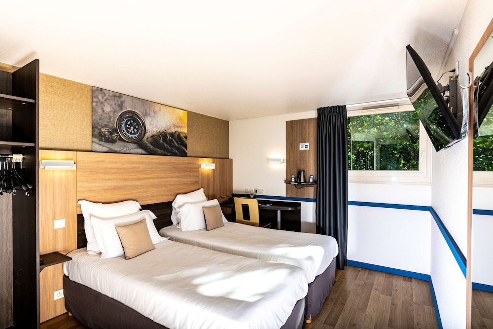Ibis Styles Colombes Paris Ouest 32/82
