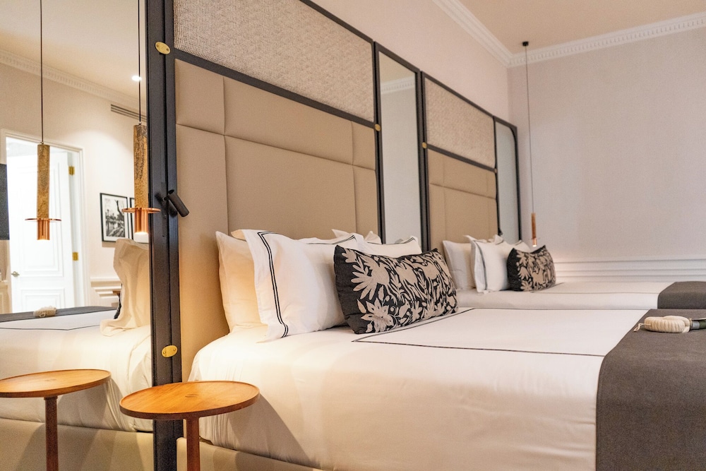The Alest Hotel 20/45