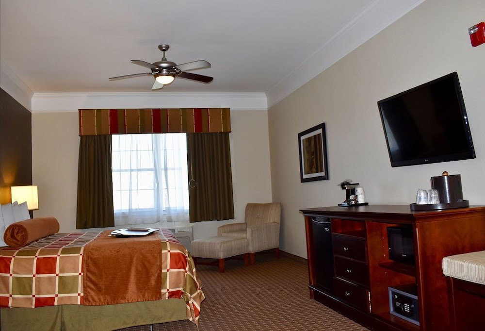 Best Western Plus Easton Inn & Suites 18/30