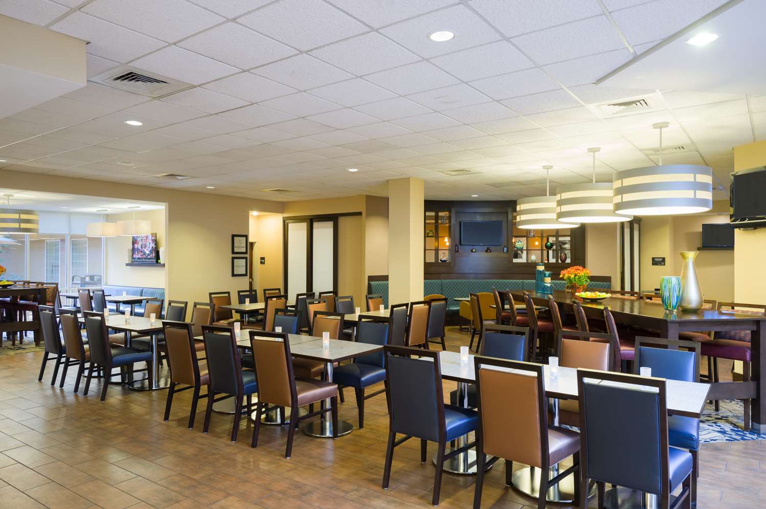 restaurant cafeteria