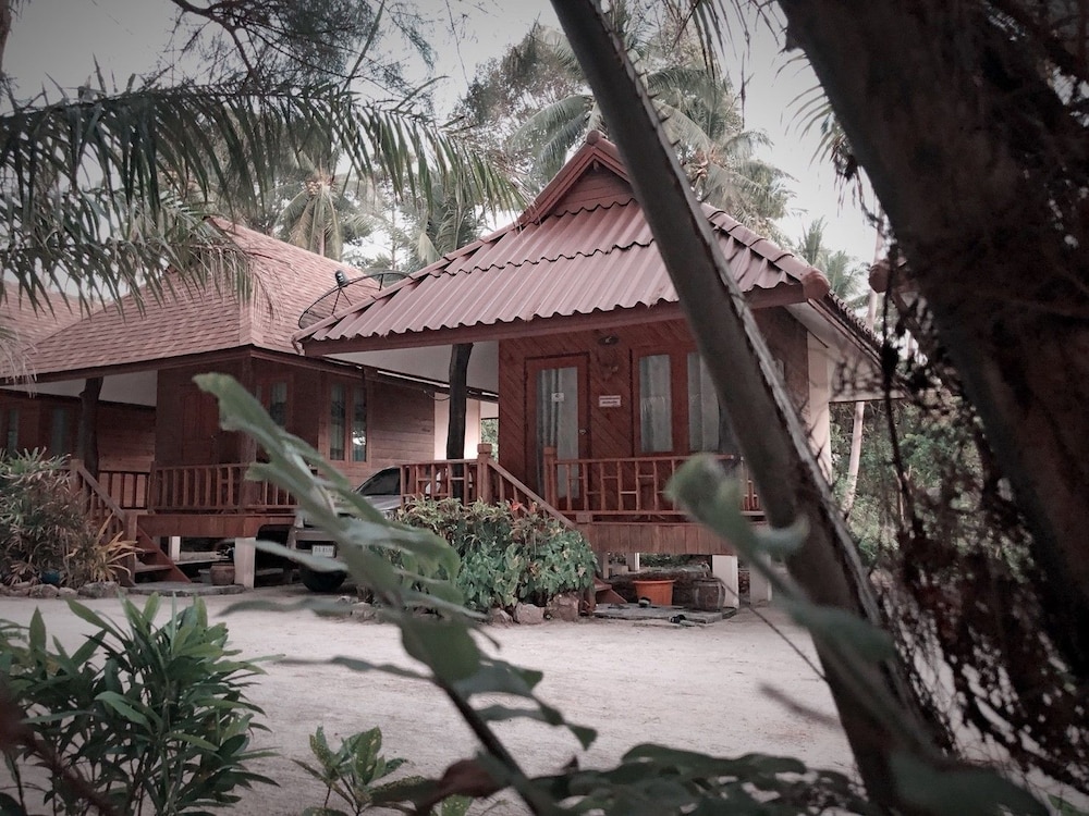 Baanchaylay Resort 6/50