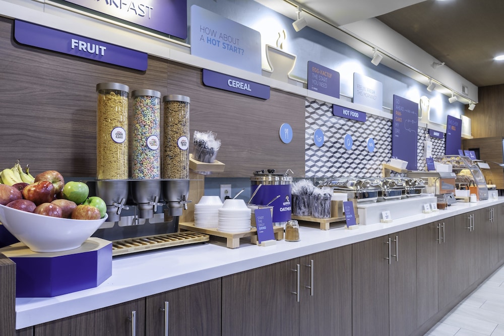 restaurant cafeteria