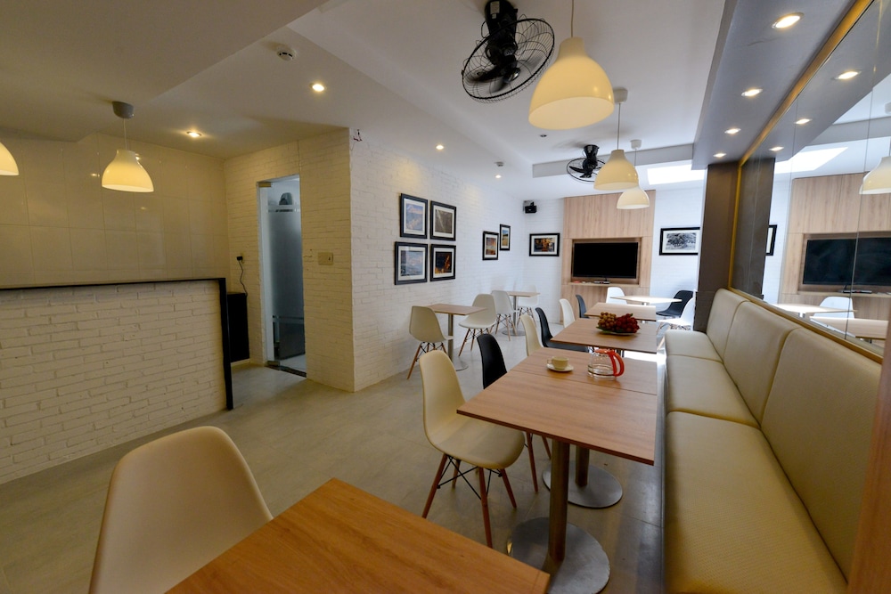 Saigon South Serviced Apartments 2 8/52