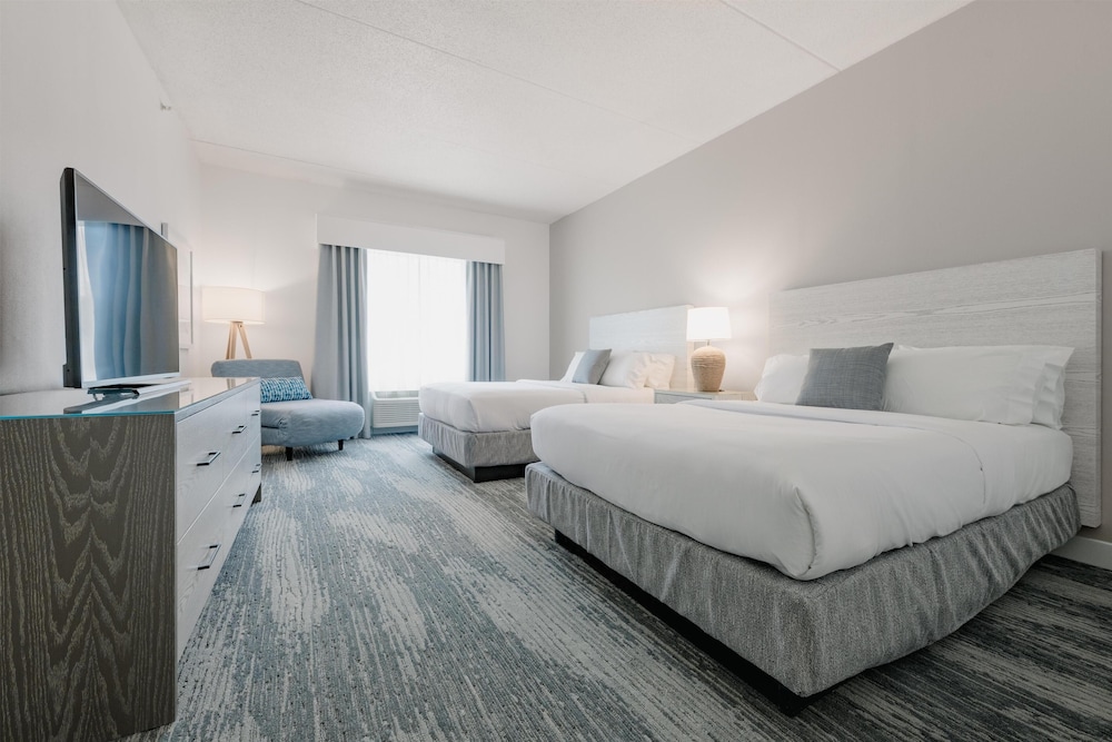 جناح عائلي بسريرين كوين وسريرين منفصلين، Hotel Bethany Beach 2/6