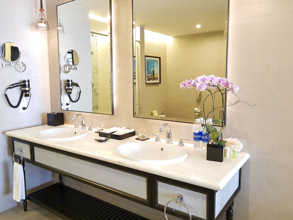 Vinpearl Resort and Golf Nam Hoi An 67/78