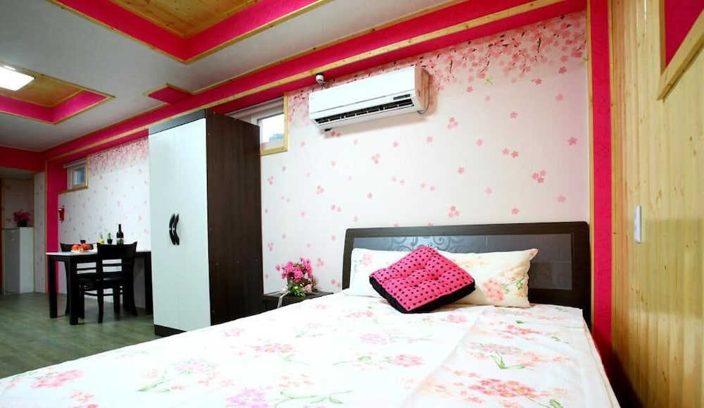 Pinky Marine Pension 11/50