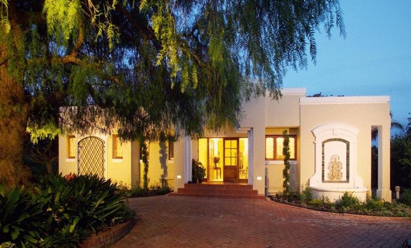Lemon Tree Lane Guest House 3/15