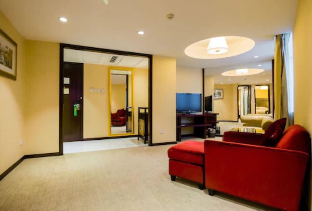 GUANGZHOU NEW CENTURY HOTEL 5/65